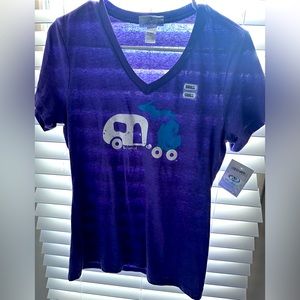 Livnfresh Camper Purple T-shirt Women’s Size Small NWT Camping Van Life
